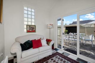 Historic 4 Bedroom Townhouse - Launceston - 1
