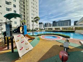 Huge 2BR Condo in IT Park Cebu - 8