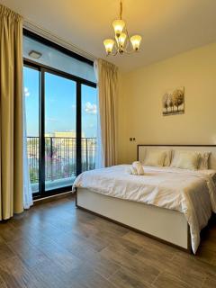 3BR Ensuite Villa in Motor City - ShamsGetaways - 2