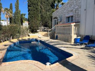 Villa Neyla Four bedroom Coral Bay Beach front - 0