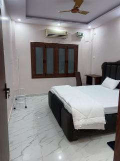 Guest House in Varanasi - Benares - 8