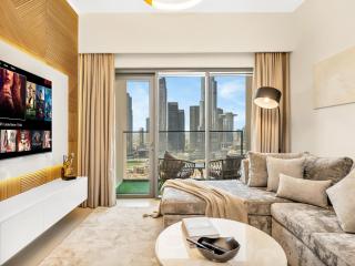 Burj Khalifa Views Luxurious Apartments in Burj Royale opposite Dubai Mall - 9