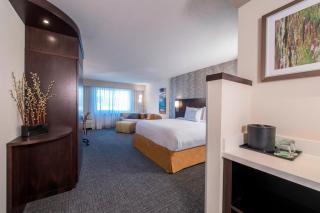 Courtyard by Marriott Columbus - Columbus - 7