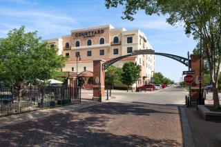 Courtyard by Marriott Wichita at Old Town - Wichita - 2