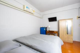 Tom Guest House ทอมส์ เกสต์เฮ้าส์ - Thung Maha Mek - 4