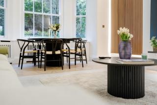 LONDONERS - It's South Ken, Darling! - 2