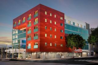 Courtyard by Marriott Santa Monica - Los Ángeles - 4