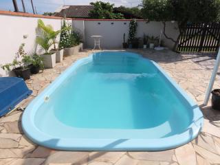 Casa com piscina à 460m do Mar - Matinhos - 5