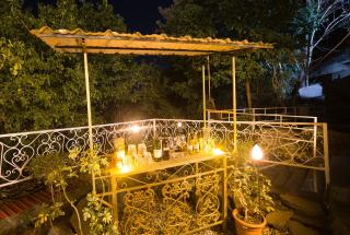 ELIVAAS Zephyr Sierra - 2 BHK Hillside Retreat With Common Pool, Gym & Restaurant - 1