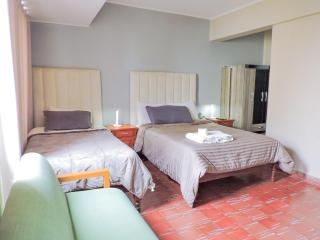 Estudio para grupos Cerca de la Plaza - Tarija - 1