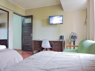 Estudio para grupos Cerca de la Plaza - Tarija - 7