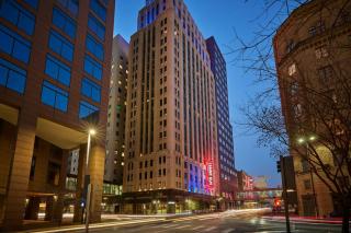 Renaissance Saint Elm Dallas Downtown Hotel - 8