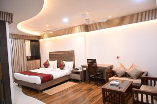 Hotel Sainik Grand - 9