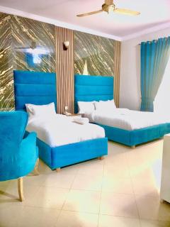 Moody Moon Residency - 1