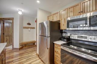 Bright, Mountain Modern Breckenridge Condo condo - 1