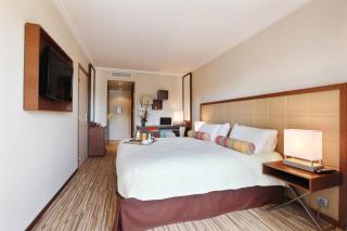 AC Hotel by Marriott Ambassadeur Antibes - Juan Les Pins - Juan-les-Pins - 1