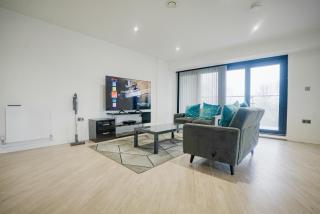 Nottingham Getaway with a River View - Sleeps 4 Guests - Long Term Stays - Families - Business - Contractors - Nottingham - 3
