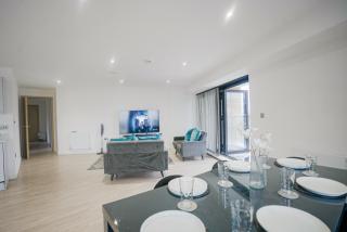Nottingham Getaway with a River View - Sleeps 4 Guests - Long Term Stays - Families - Business - Contractors - Nottingham - 2