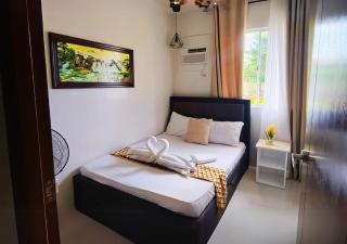 Chic 2BR Condo with Balcony Near Palawan Airport - B2 1Nambulite - Puerto Princesa - 3