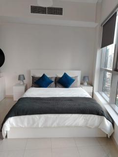 Lake & Beach view Studio in the Center of Marina - 9