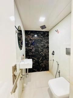 FabHotel Golden Star - Mumbai - 9
