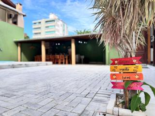 Casa com Piscina Privativa a 5 Minutos da Praia de Bombas – Perfeita para Grandes Grupos - Bombinhas - 4