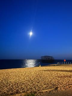 Best location, Churchill square car park & sea-2 min, 4-bedroom townhouse, Brighton conference centre 3 min, shops, coffee shops & restaurants - walking distance - Brighton & Hove - 7