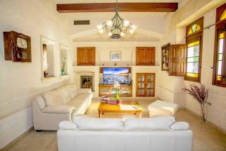 Mellieha Cosy House Of Character By Homely - Ix-Xagħra taʼ Barra - 2