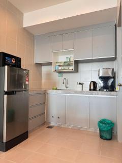 SURIA HomeStay Kuala Terengganu City Center, 8 pax, 150M to KTCC Mall - Kuala Terengganu - 4