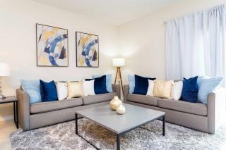 Three Bedrooms Townhome 3012 - 2