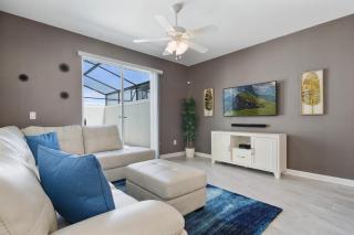 Four Bedrooms with Screen PoolStoreyLake 4910 - Kissimmee - 4