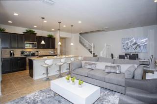 Luxury 5 Bedroom w/ Private Pool Close to Disney 8875 - Kissimmee - 5