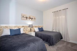 Stunning 5 Bd Home w/ Pool Close to Disney 4822 - Kissimmee - 4