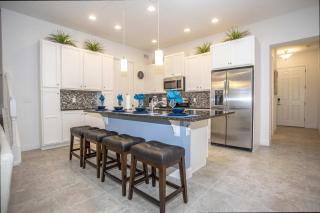 Stunning 5 Bd Home w/ Pool Close to Disney 174 - Davenport - 5