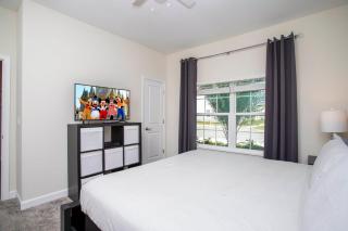 Gorgeous Four Bd w/ Pool close to Disney 5035 - Kissimmee - 3
