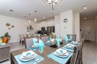 Luxurious Décor 4 Bd w/ Pool Close to Disney 4820 - Kissimmee - 7