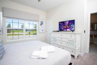 Ravishing Four Bd w/ Pool Close to Disney 4947 - Kissimmee - 2