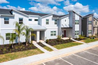 Gorgeous 4Bd Close to Disney w/ Pool @ Champions Gate Resort 1196 - Davenport - 9
