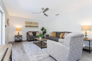 Beautiful 5Bd Single Family w/ Game Room @ 106 Lake Wilson Preserve - Davenport - 1