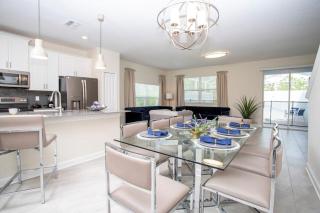 Stunning 5 Bd w/ Pool Close to Disney 8955 - 5