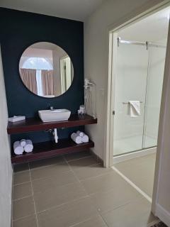 Montreal Suites - Orlando - 3
