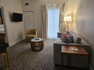 Montreal Suites Orlando - 6