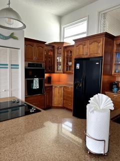 Private Bayfront Beach House with Dock, Steps to Beach and Restaurants - Englewood - 5