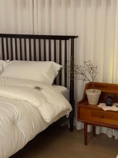 Seokchon Lake Family House - 8