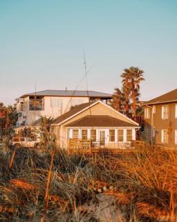 Sun & Fun Oceanfront Saint Augustine Beach! - 7