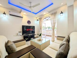 4BHK Duplex Penthouse, walk to the Colva beach - 4