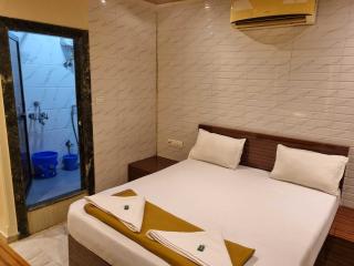 Hotel O Om Sai Guest house - Mumbai - 5