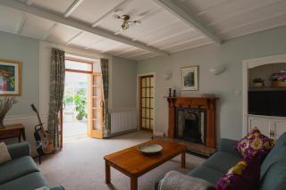 The Coach House - 5