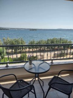 Apartmani Mera - Ugrinići - 0