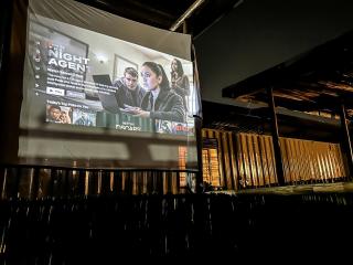 Urban Glamping Tent With Wifi - 2